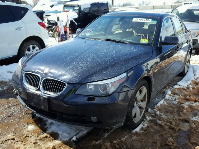 WBANF73597CU28885 - 2007 BMW 530 XI BLUE photo 2