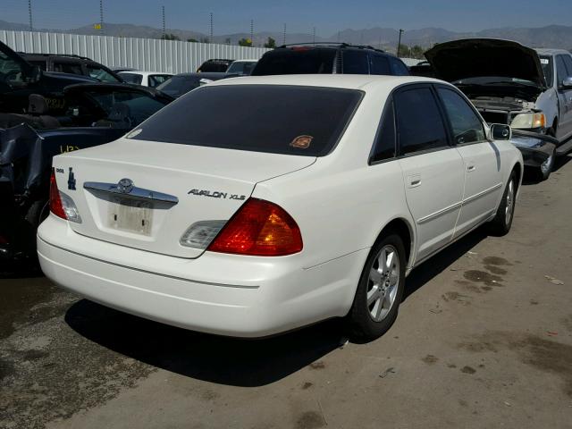 4T1BF28B51U138020 - 2001 TOYOTA AVALON XL WHITE photo 4