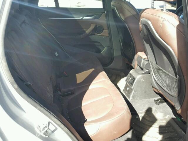 WBXHT3C31H5F84043 - 2017 BMW X1 XDRIVE2 SILVER photo 6