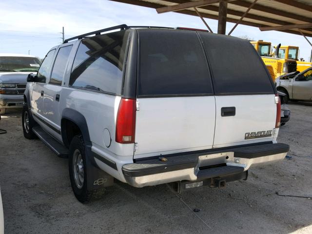 3GNGK26J5TG149385 - 1996 CHEVROLET SUBURBAN K WHITE photo 3