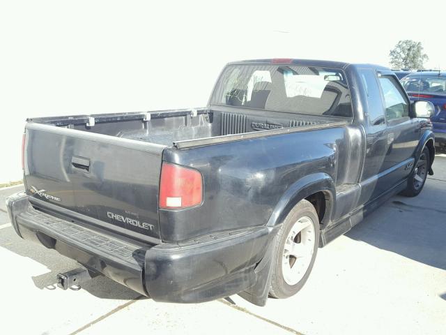 1GCCS19W3X8178856 - 1999 CHEVROLET S TRUCK S1 BLACK photo 4