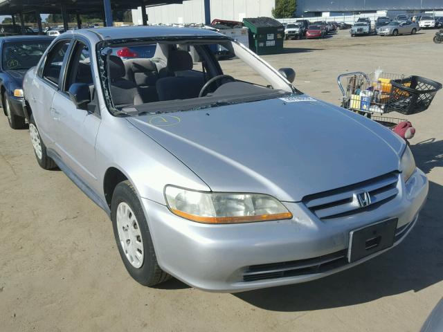 1HGCF86671A112555 - 2001 HONDA ACCORD VAL SILVER photo 1