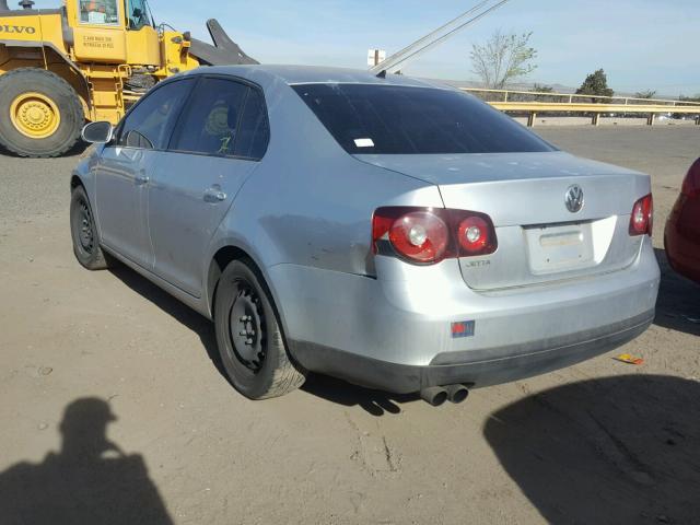 3VWJZ7AJ2AM006890 - 2010 VOLKSWAGEN JETTA S 银色 照片 3