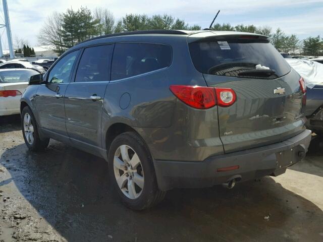 1GNLVFEDXAJ260373 - 2010 CHEVROLET TRAVERSE L GRAY photo 3