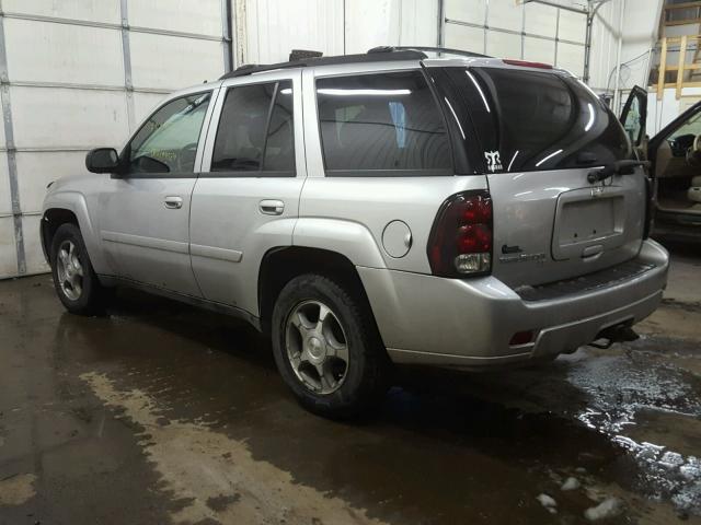 1GNDT13S282181508 - 2008 CHEVROLET TRAILBLAZE SILVER photo 3