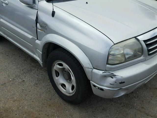 JS3TE62V154200669 - 2005 SUZUKI GRAND VITA SILVER photo 9