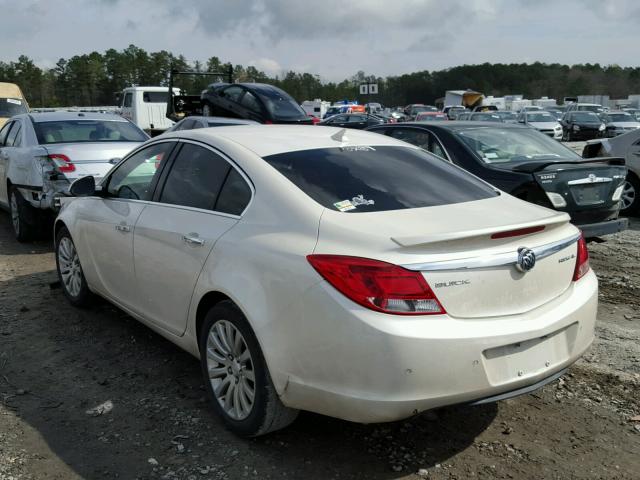 2G4GT5GK9C9109007 - 2012 BUICK REGAL PREM WHITE photo 3