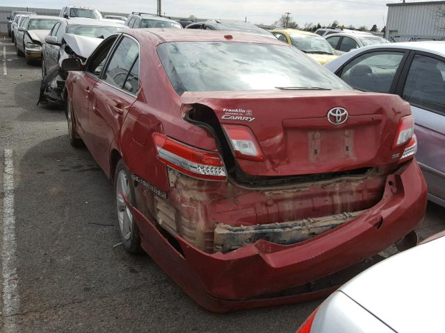 4T1BF3EK2BU581608 - 2011 TOYOTA CAMRY BASE RED photo 3