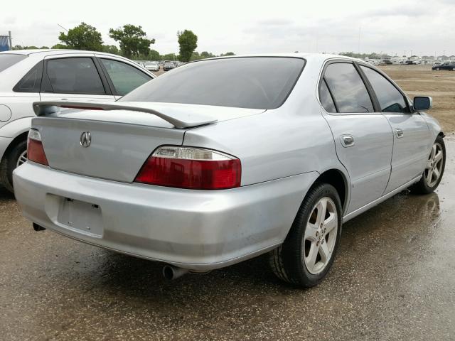 19UUA56992A006444 - 2002 ACURA 3.2TL TYPE SILVER photo 4