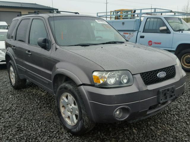 1FMCU94186KC62852 - 2006 FORD ESCAPE LIM WHITE photo 1