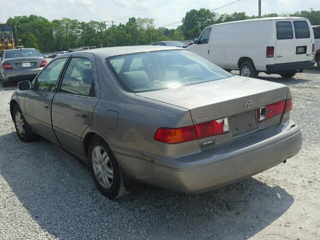 4T1BG22K8YU656865 - 2000 TOYOTA CAMRY CE GRAY photo 3