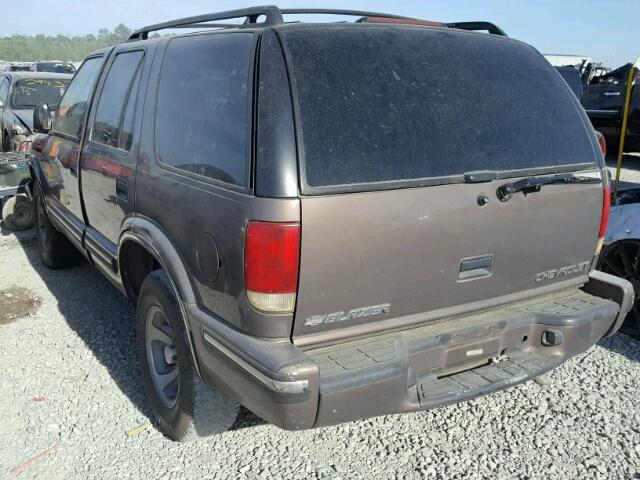 1GNCS13W3W2294804 - 1998 CHEVROLET BLAZER BROWN photo 3