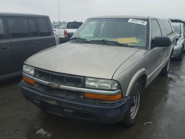 1GCCS19W328200007 - 2002 CHEVROLET S TRUCK S1 GRAY photo 2