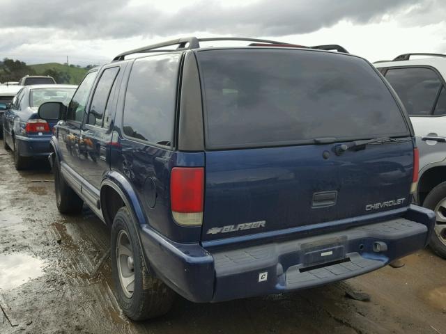 1GNCS13W0Y2285108 - 2000 CHEVROLET BLAZER BLUE photo 3