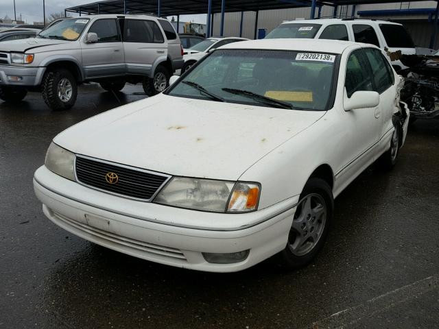 4T1BF18B2XU317117 - 1999 TOYOTA AVALON XL WHITE photo 2