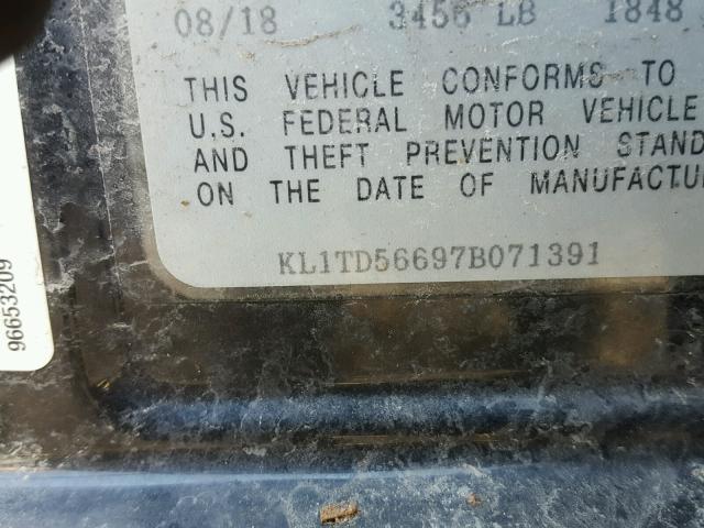 KL1TD56697B071391 - 2007 CHEVROLET AVEO BASE Czarny zdjęcie 10