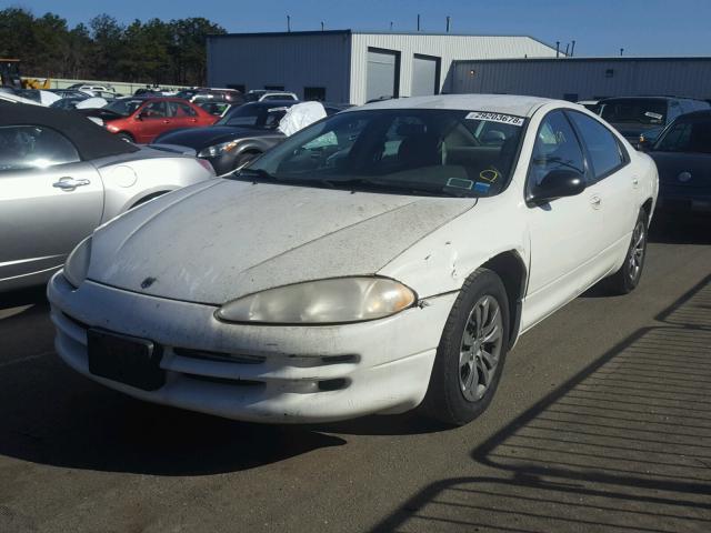 2B3HD46R12H139638 - 2002 DODGE INTREPID S WHITE photo 2