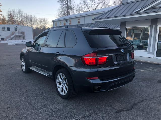 5UXZV4C5XCL745069 - 2012 BMW X5 XDRIVE3 GRAY photo 3