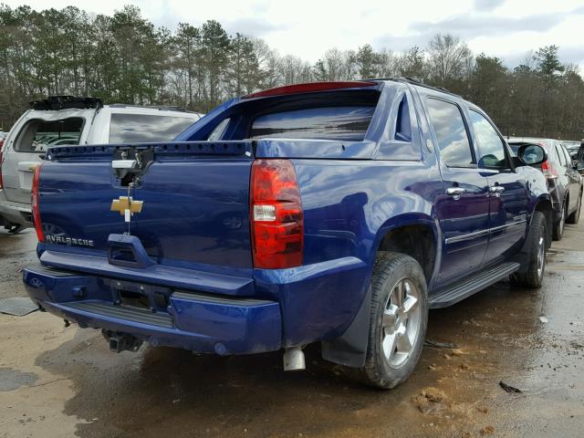 3GNTKGE71DG285564 - 2013 CHEVROLET AVALANCHE BLUE photo 4