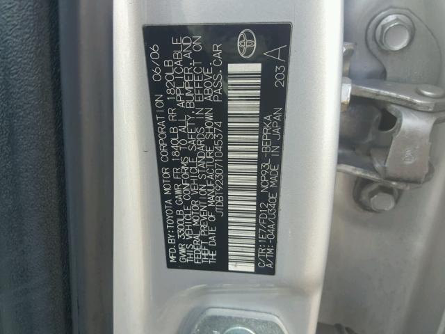 JTDBT923071045374 - 2007 TOYOTA YARIS SILVER photo 10