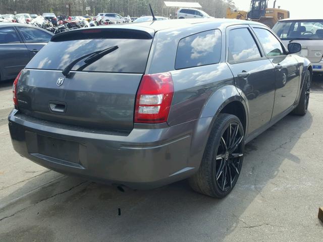 2D4FV47T58H144026 - 2008 DODGE MAGNUM GRAY photo 4