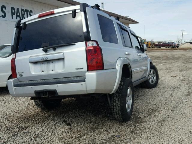1J8HG68287C604467 - 2007 JEEP COMMANDER SILVER photo 4