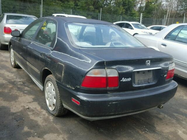 1HGCD5637VA066368 - 1997 HONDA ACCORD LX BLACK photo 3