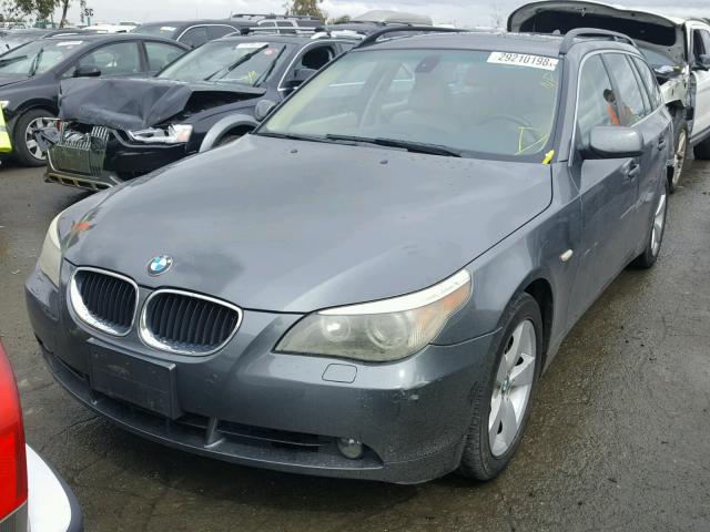 WBANN73536CN01394 - 2006 BMW 530 XIT GRAY photo 2