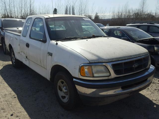 1FTZX172XWKA35710 - 1998 FORD F150 WHITE photo 1