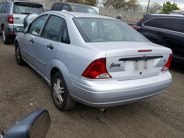 1FAFP34Z63W295564 - 2003 FORD FOCUS SE C SILVER photo 3