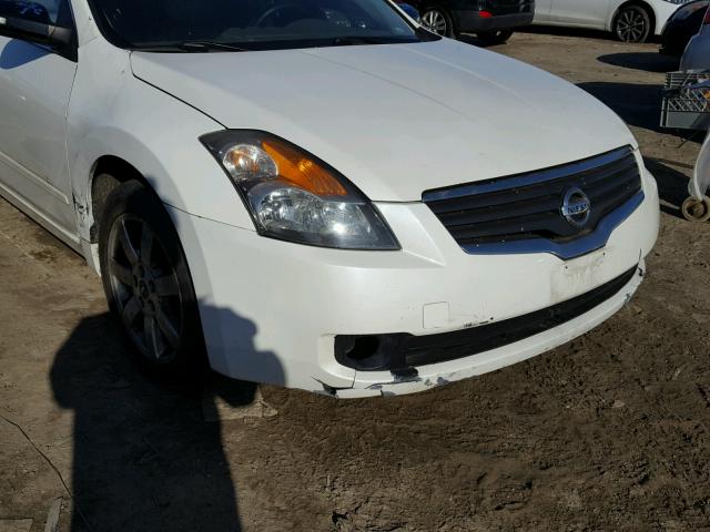 1N4BL21E98C135046 - 2008 NISSAN ALTIMA 3.5 WHITE photo 9