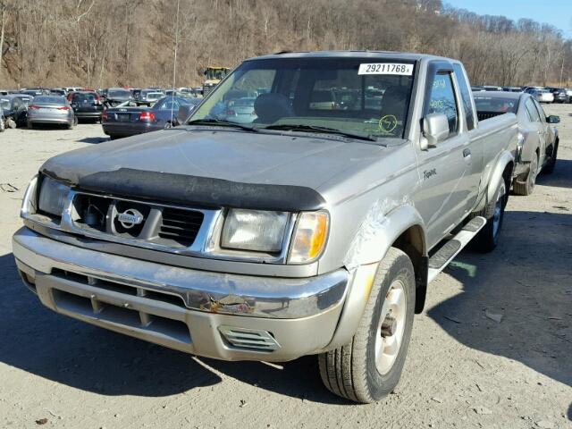 1N6ED26Y2YC357920 - 2000 NISSAN FRONTIER K GRAY photo 2