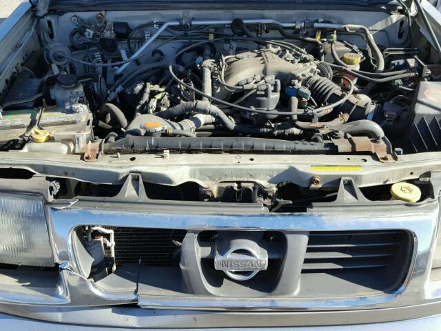 1N6ED26Y2YC357920 - 2000 NISSAN FRONTIER K GRAY photo 7