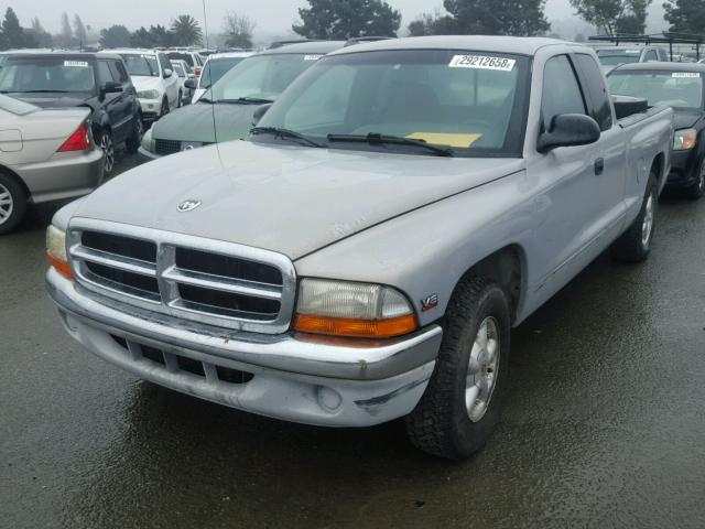 1B7GL22X4WS515477 - 1998 DODGE DAKOTA SILVER photo 2