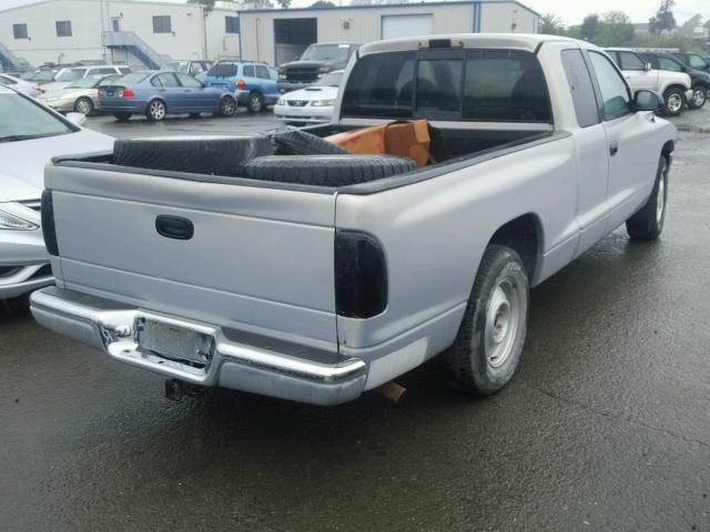 1B7GL22X4WS515477 - 1998 DODGE DAKOTA SILVER photo 4