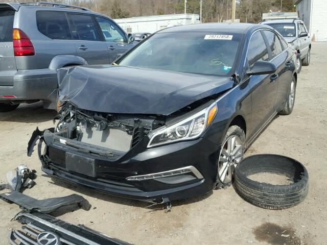 5NPE24AF1FH235576 - 2015 HYUNDAI SONATA SE BLACK photo 2