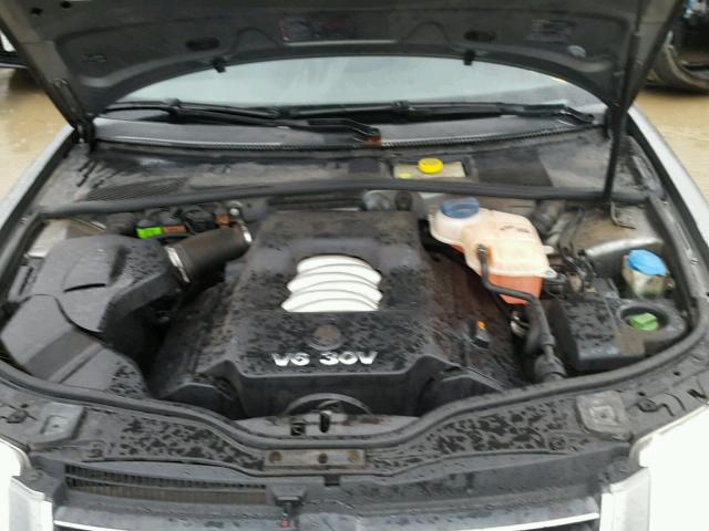 WVWWH63B14E038414 - 2004 VOLKSWAGEN PASSAT GLX 银色 照片 7