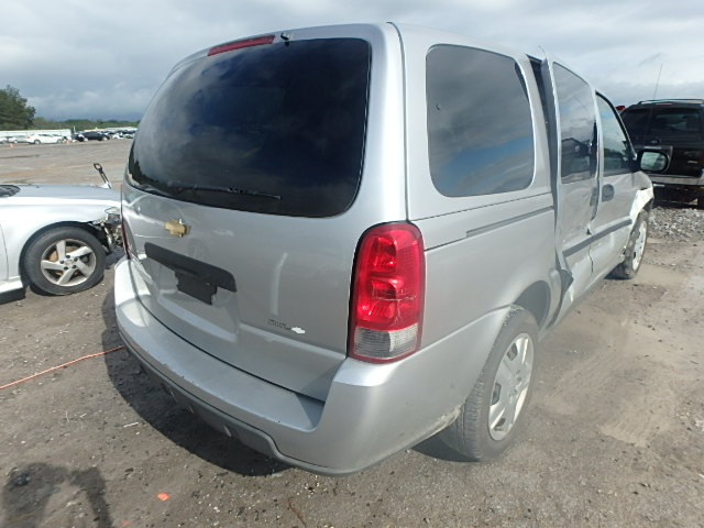 1GNDV23137D182371 - 2007 CHEVROLET UPLANDER L ვერცხლისფერი ფოტო 4