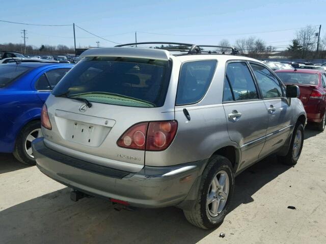 JT6HF10U8X0052973 - 1999 LEXUS RX 300 SILVER photo 4