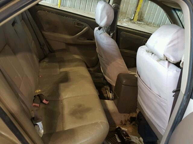 JT2BF22K110333979 - 2001 TOYOTA CAMRY CE/L TAN photo 5