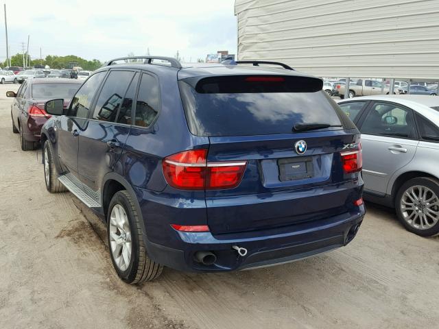 5UXZV4C50CL762690 - 2012 BMW X5 XDRIVE3 BLUE photo 3