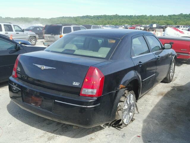 2C3KK53G17H651821 - 2007 CHRYSLER 300 TOURIN BLACK photo 4