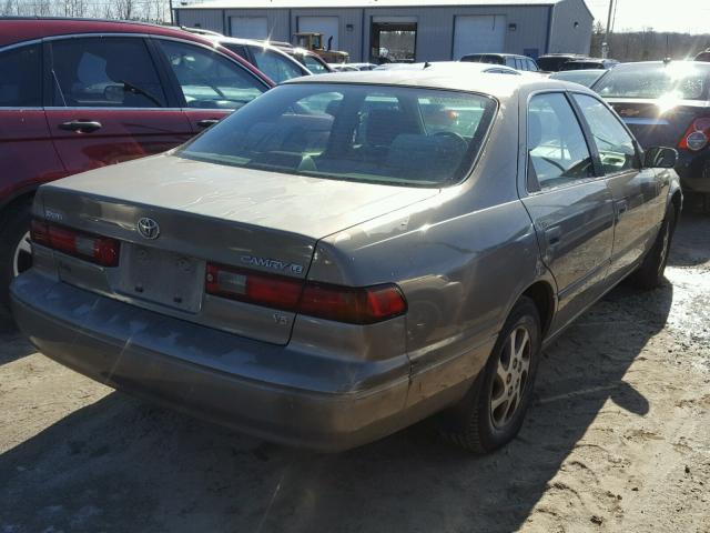 JT2BF22K4X0181625 - 1999 TOYOTA CAMRY LE BROWN photo 4