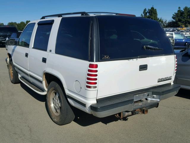 1GNEK13R9WJ331413 - 1998 CHEVROLET TAHOE K150 WHITE photo 3