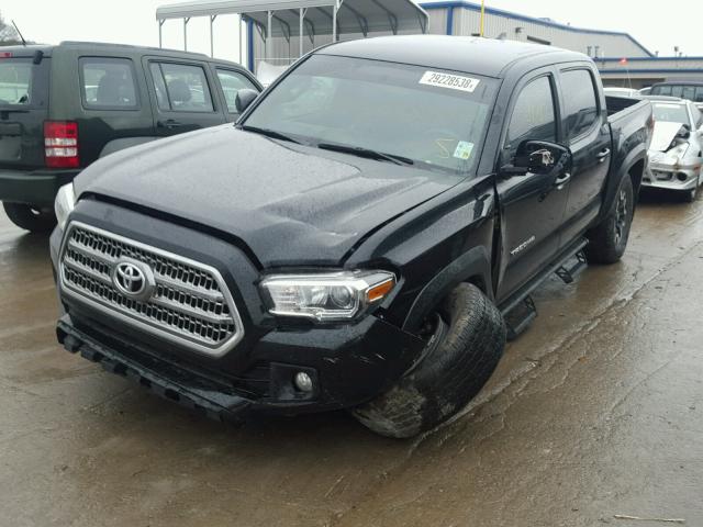 5TFAZ5CN7HX023325 - 2017 TOYOTA TACOMA DOU BLACK photo 2