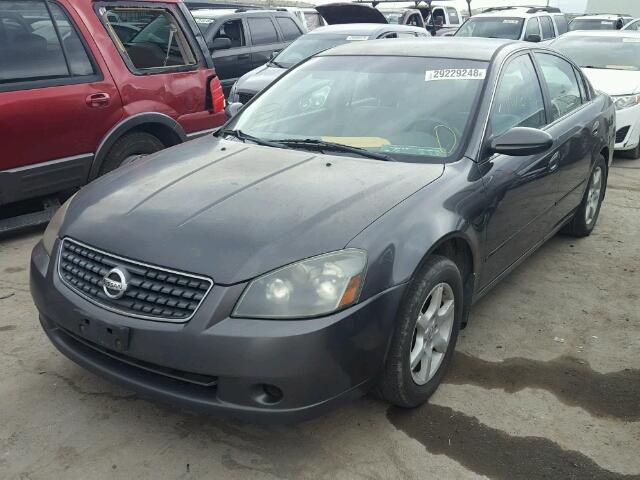 1N4AL11D75N489998 - 2005 NISSAN ALTIMA S GRAY photo 2