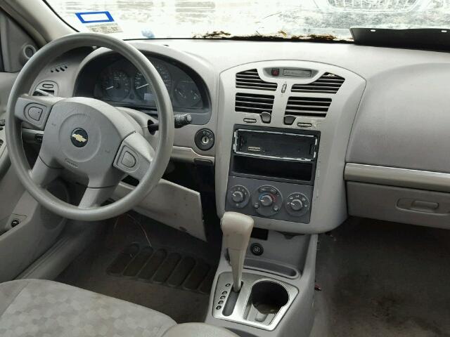 1G1ZT64854F210655 - 2004 CHEVROLET MALIBU MAX 银色 照片 9