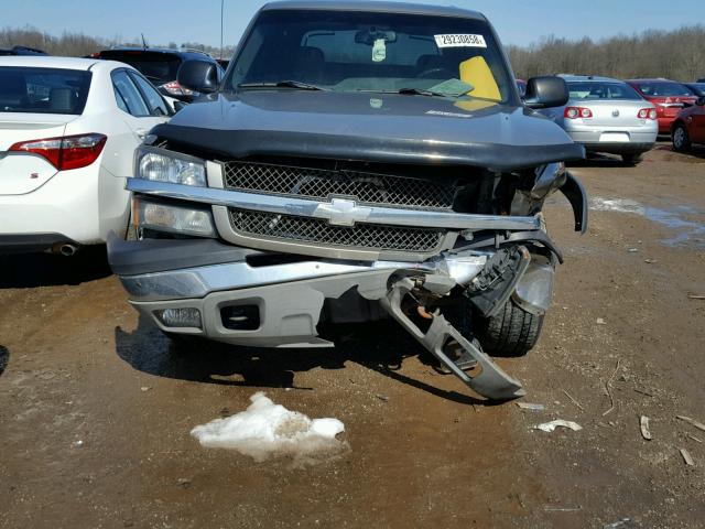 3GNEK13T13G284712 - 2003 CHEVROLET AVALANCHE SILVER photo 9