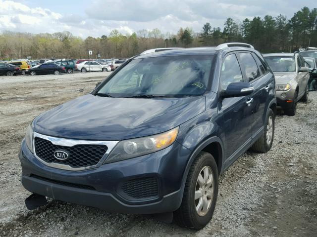 5XYKT4A27BG117157 - 2011 KIA SORENTO BA BLUE photo 2