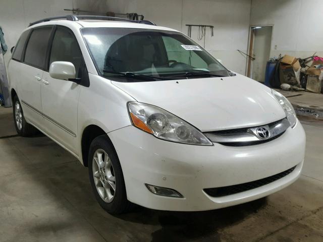 5TDBA22C96S076735 - 2006 TOYOTA SIENNA XLE WHITE photo 1